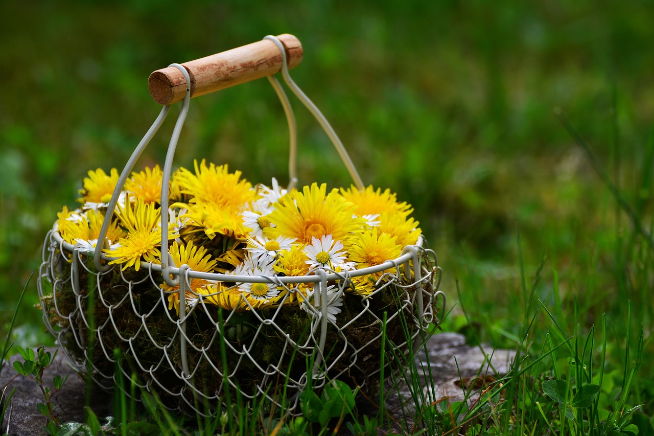 Simple DIY Fabric Basket for Home Decor